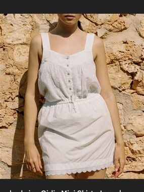 NWT Harly Jae Girlie Skirt Ivory